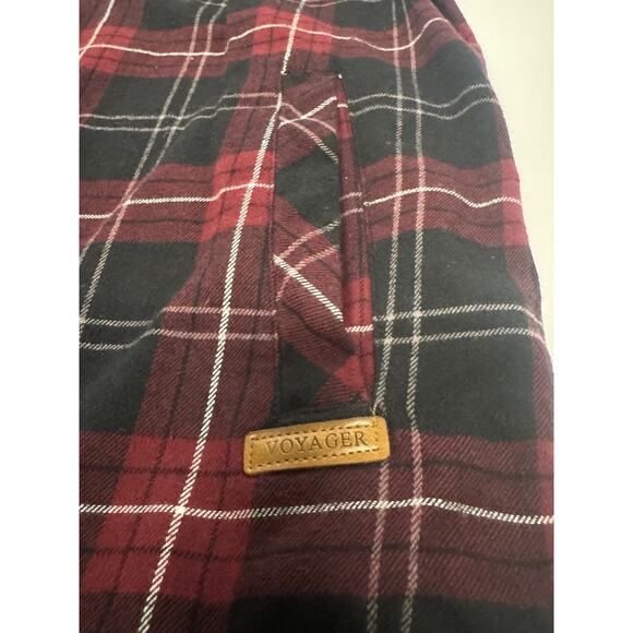 Voyager Shirt Men's Large Flannel Red Black Plaid Button Up Thermal Shacket L - Picture 3 of 10
